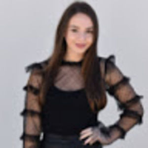 Meet your Posher, Ivana